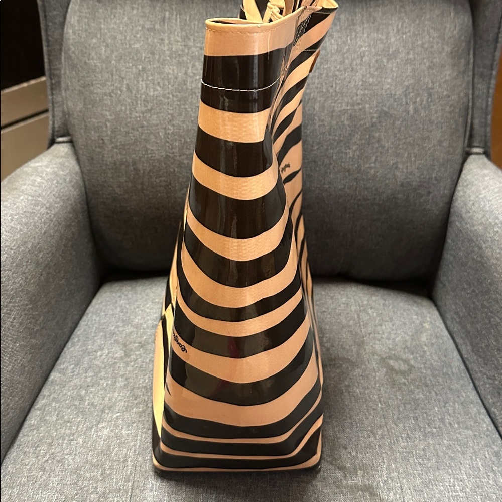 Consuela Big Kitty Basic Tote Bag - image 8